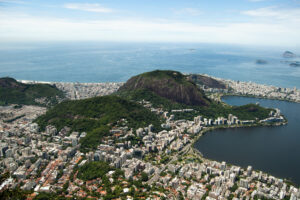 Quem visita a capital fluminense a trabalho ou lazer sabe que escolher um bom hotel no Rio de Janeiro faz toda a diferença na experiência da viagem.